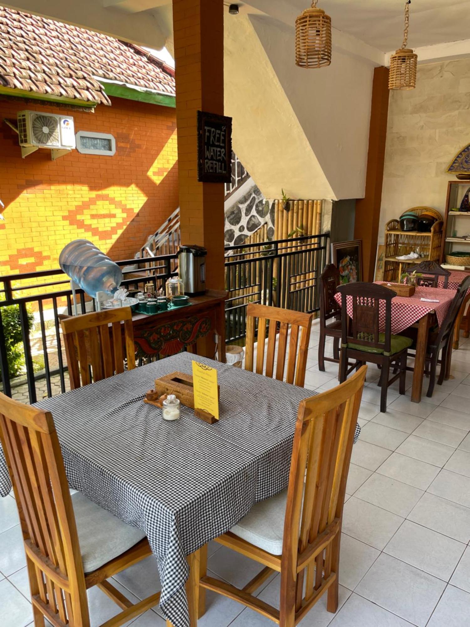 Kubu Elsa Bali *